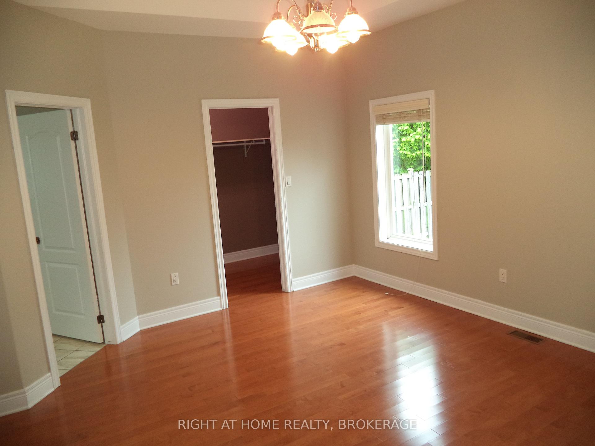 Photo 24 of 48 Nicholas Drive, St. Catharines, Rykert/Vansickle — HOMEH