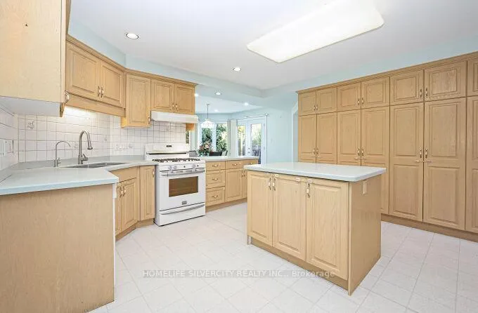 Photo 16 of 126 Montmorency Drive, Hamilton, Red Hill — HOMEH