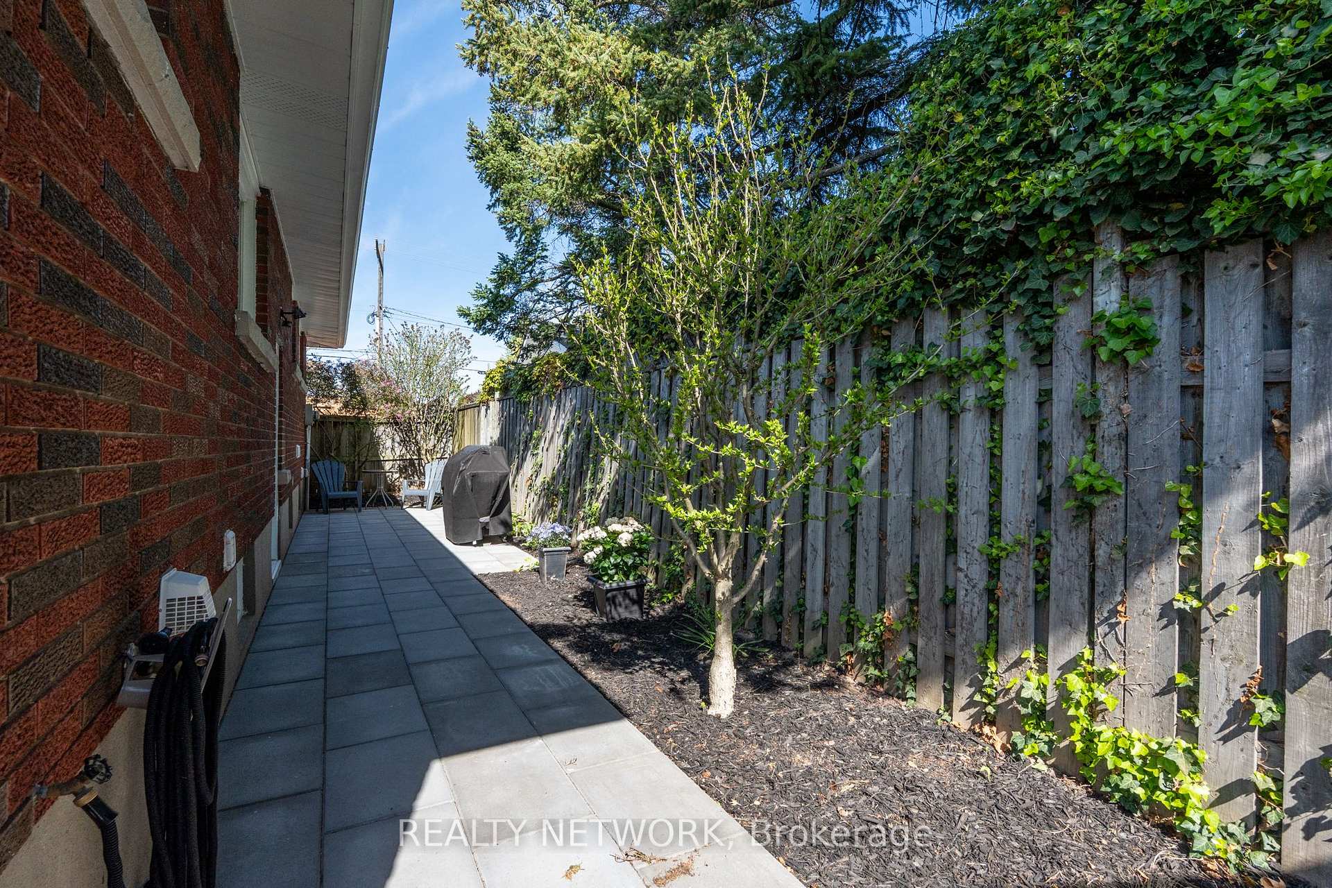 Photo 43 of 75 Parnell Road, St. Catharines, Vine/Linwell — HOMEH