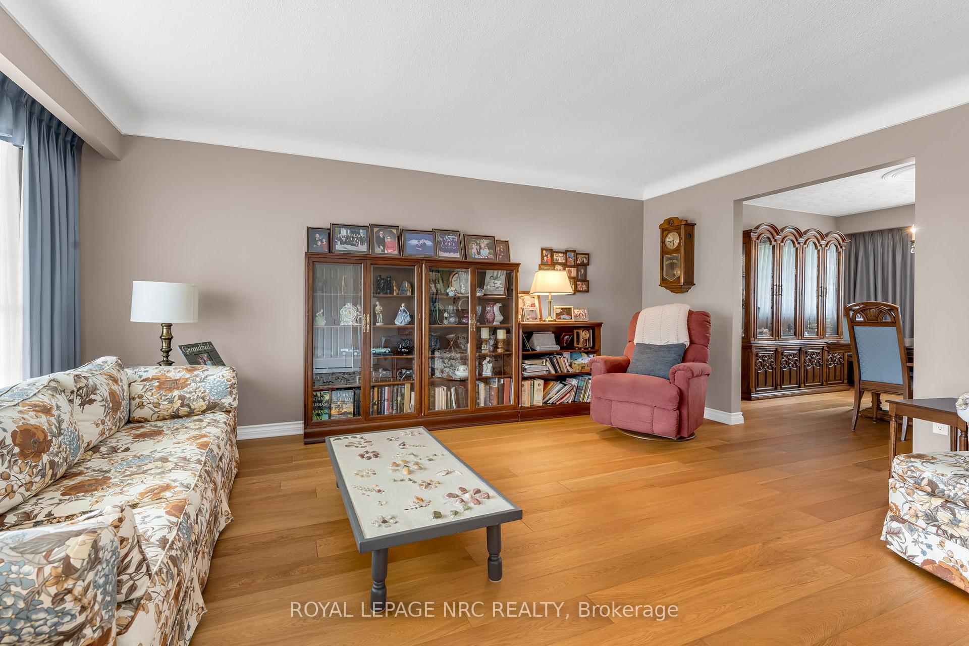 Photo 7 of 10 Wendover Place, St. Catharines, Lakeshore — HOMEH