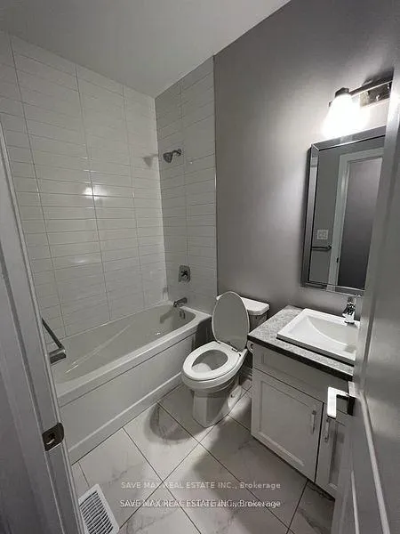 Photo 11 of 12 Summit Crescent, Belleville, Belleville Ward — HOMEH