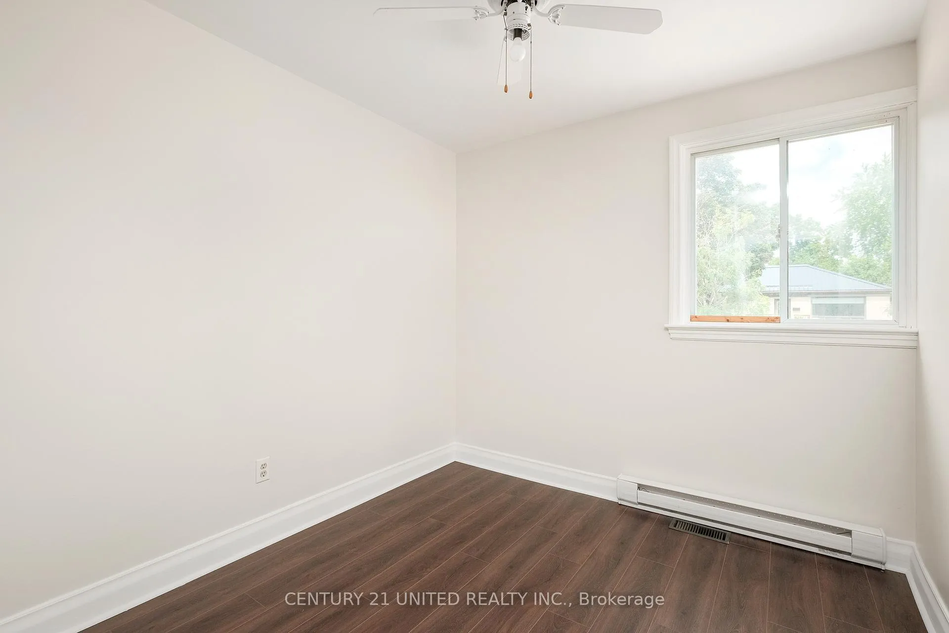 Photo 11 of 641 Bellaire Street, Peterborough, Otonabee Ward 1 — HOMEH