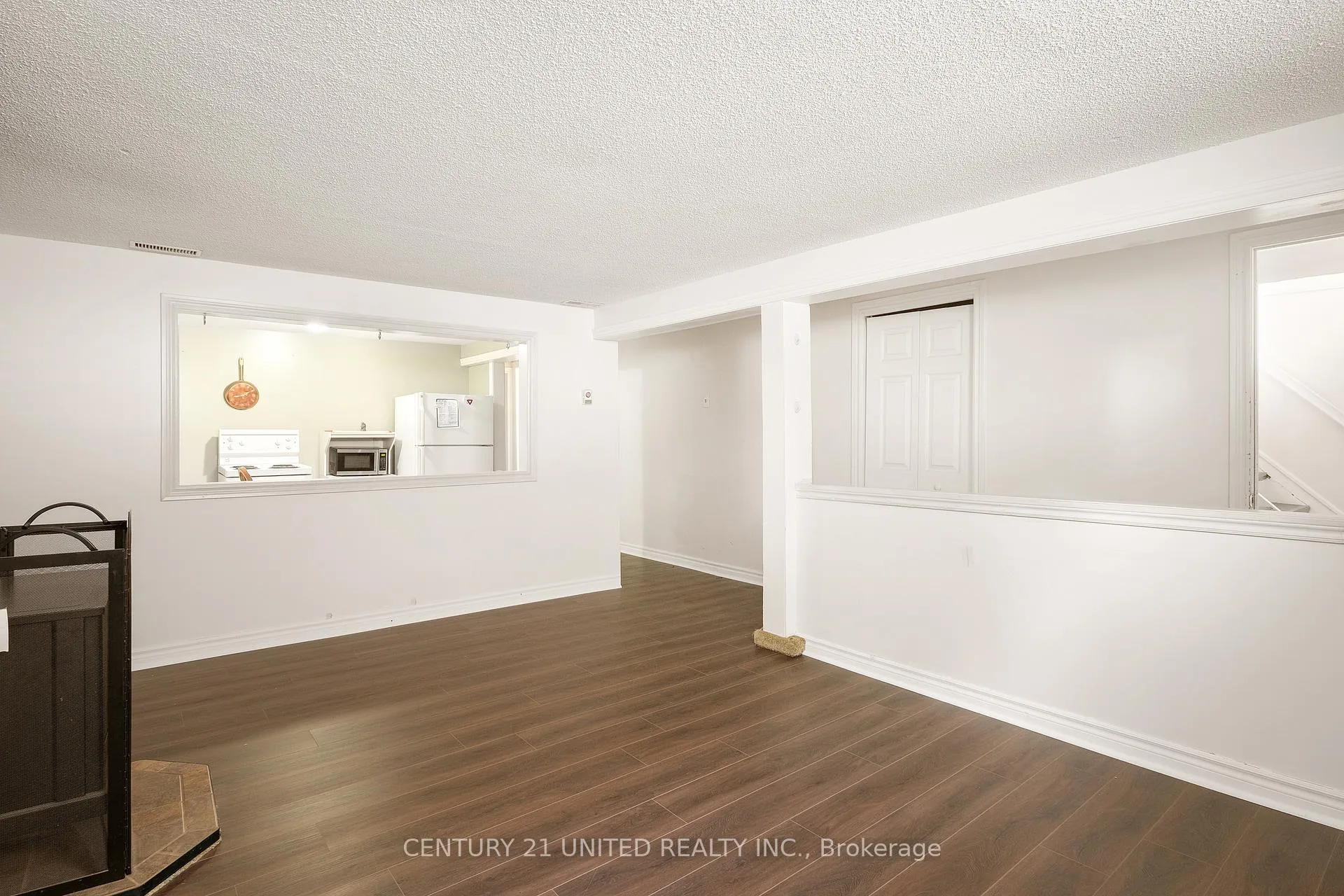 Photo 20 of 641 Bellaire Street, Peterborough, Otonabee Ward 1 — HOMEH