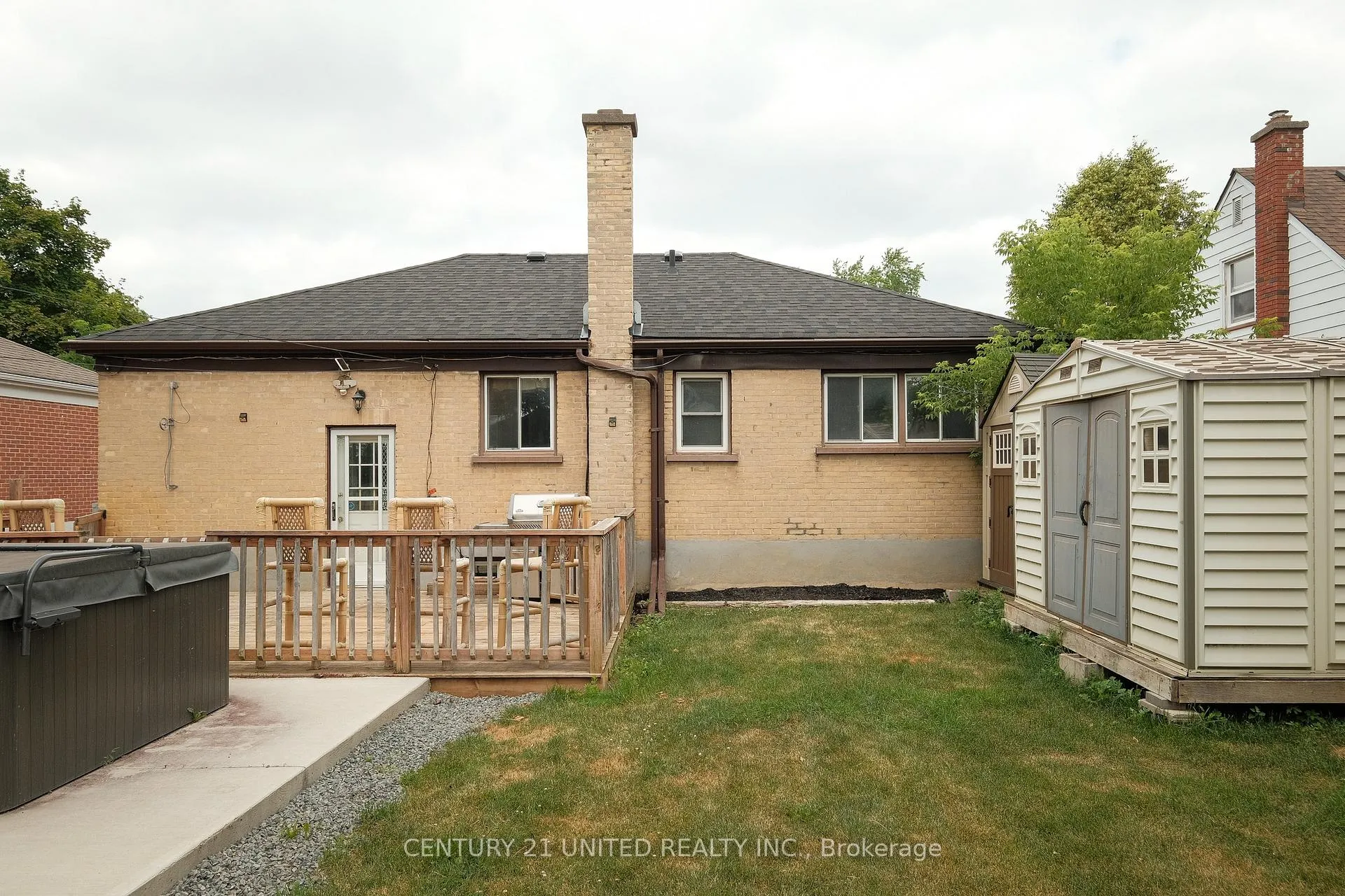Photo 33 of 641 Bellaire Street, Peterborough, Otonabee Ward 1 — HOMEH