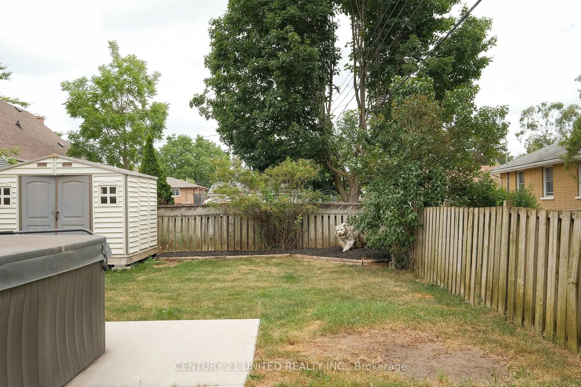 Photo 34 of 641 Bellaire Street, Peterborough, Otonabee Ward 1 — HOMEH