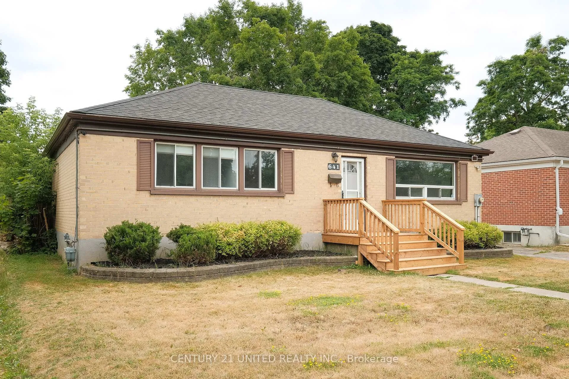 Photo 35 of 641 Bellaire Street, Peterborough, Otonabee Ward 1 — HOMEH