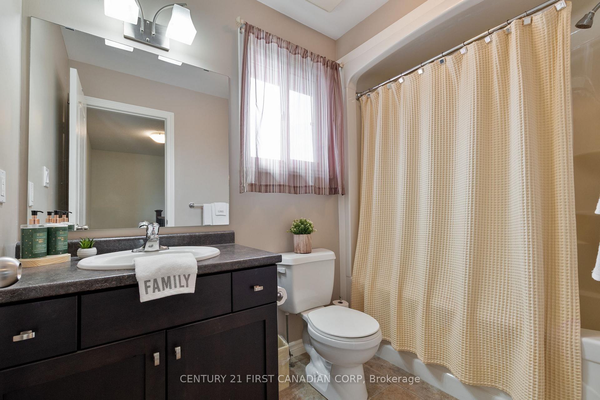 Photo 33 of 28 Circlewood Drive, St. Thomas — HOMEH