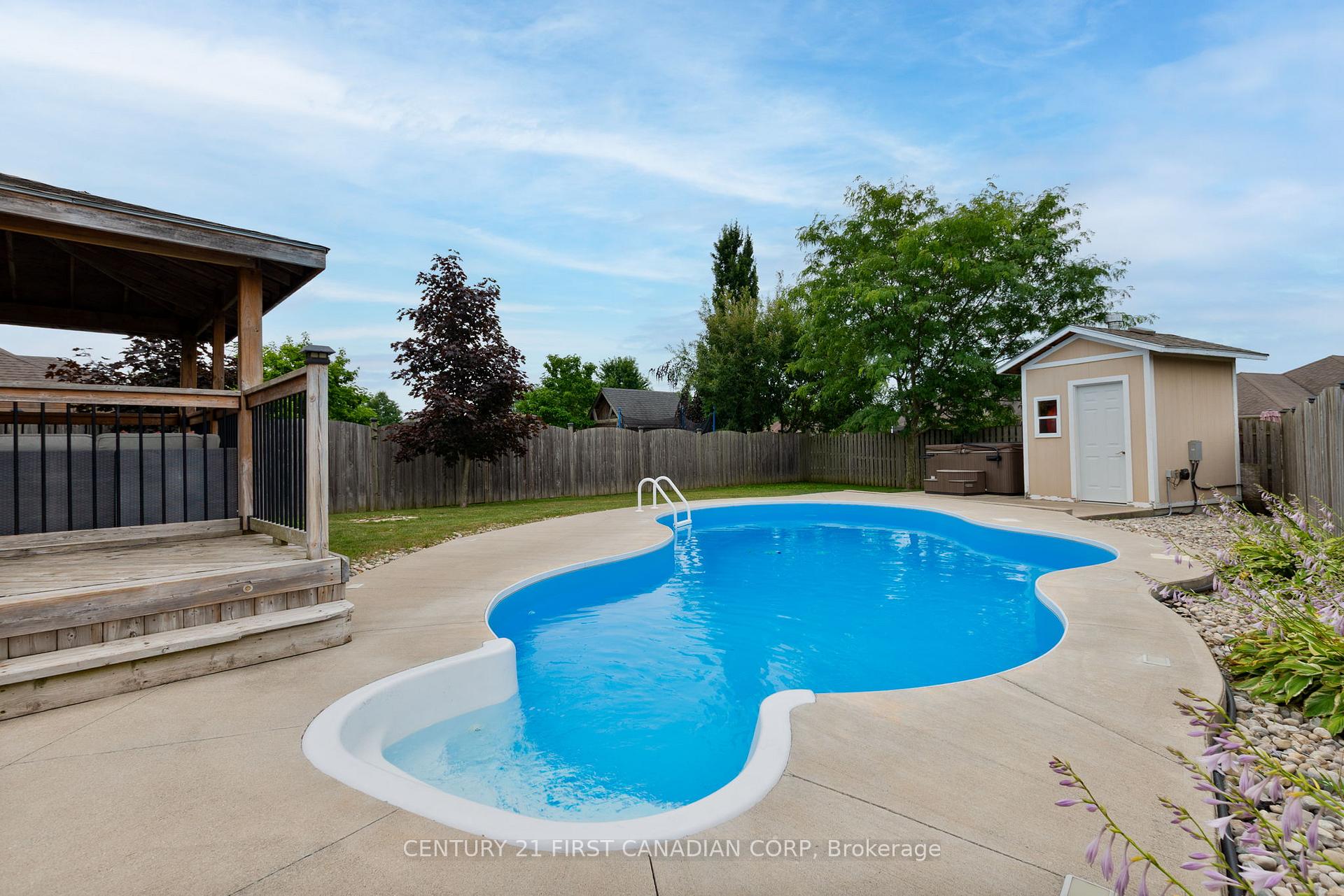 Photo 41 of 28 Circlewood Drive, St. Thomas — HOMEH