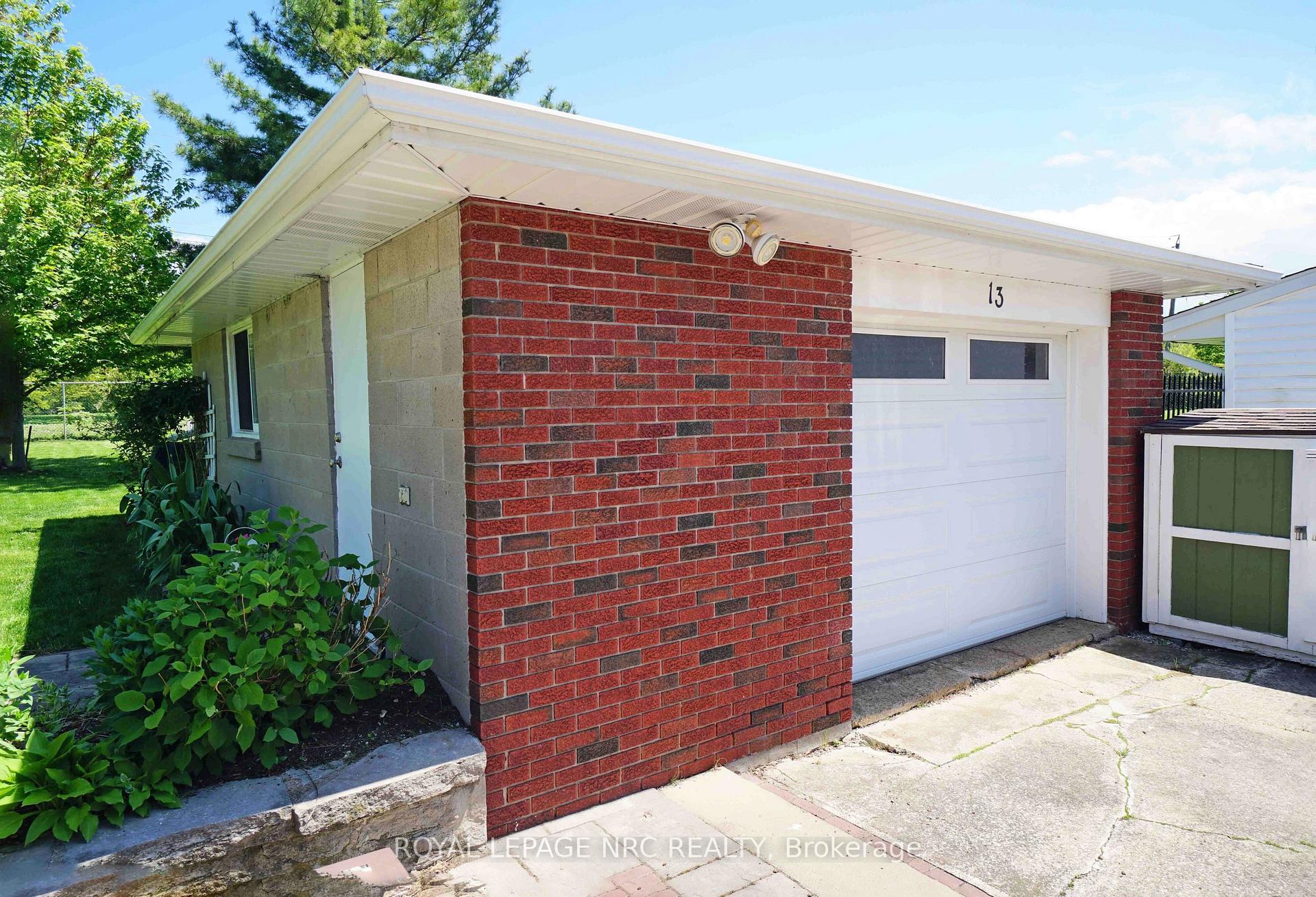 Photo 6 of 13 Cullen Drive, St. Catharines, Glendale/Glenridge — HOMEH