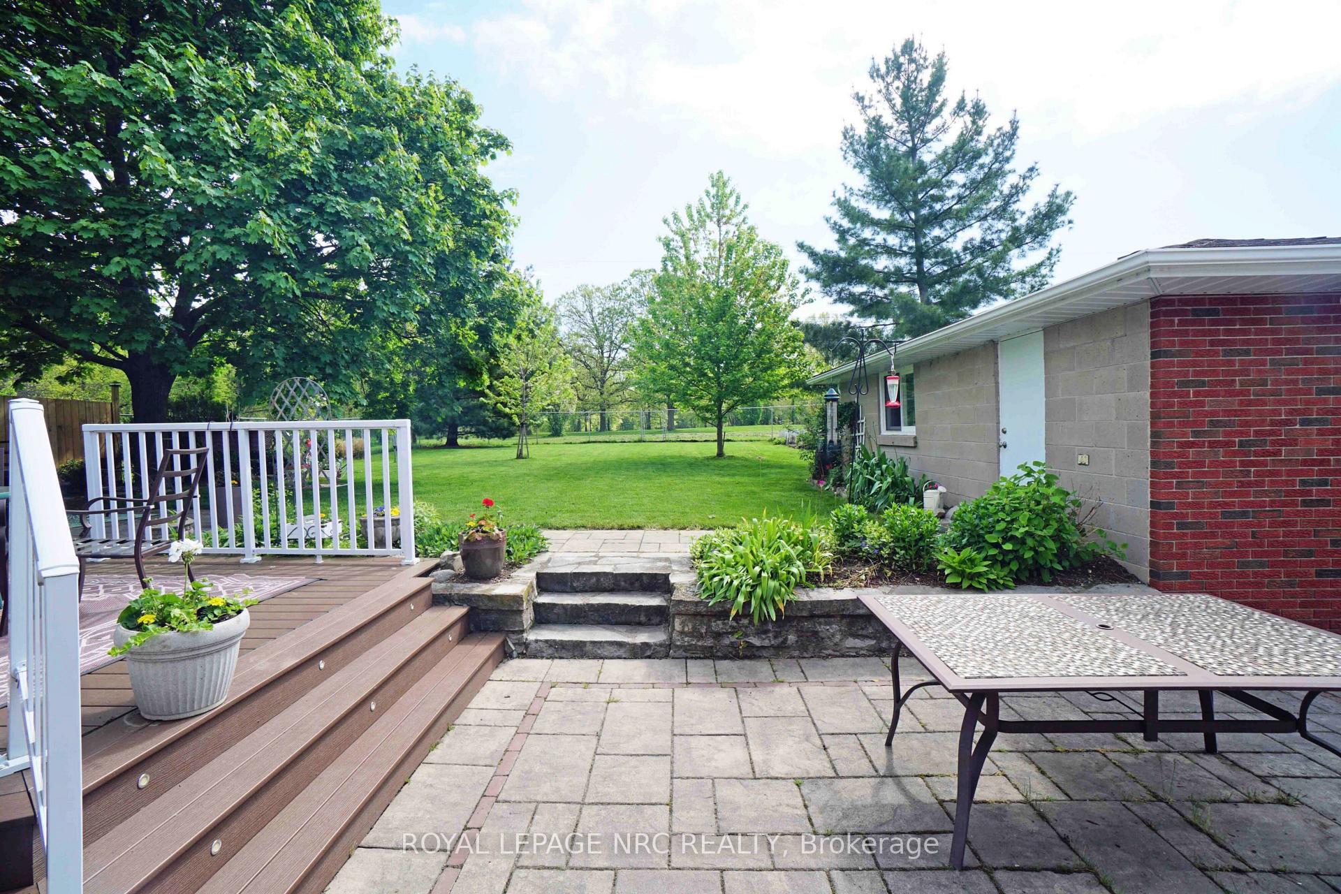 Photo 10 of 13 Cullen Drive, St. Catharines, Glendale/Glenridge — HOMEH