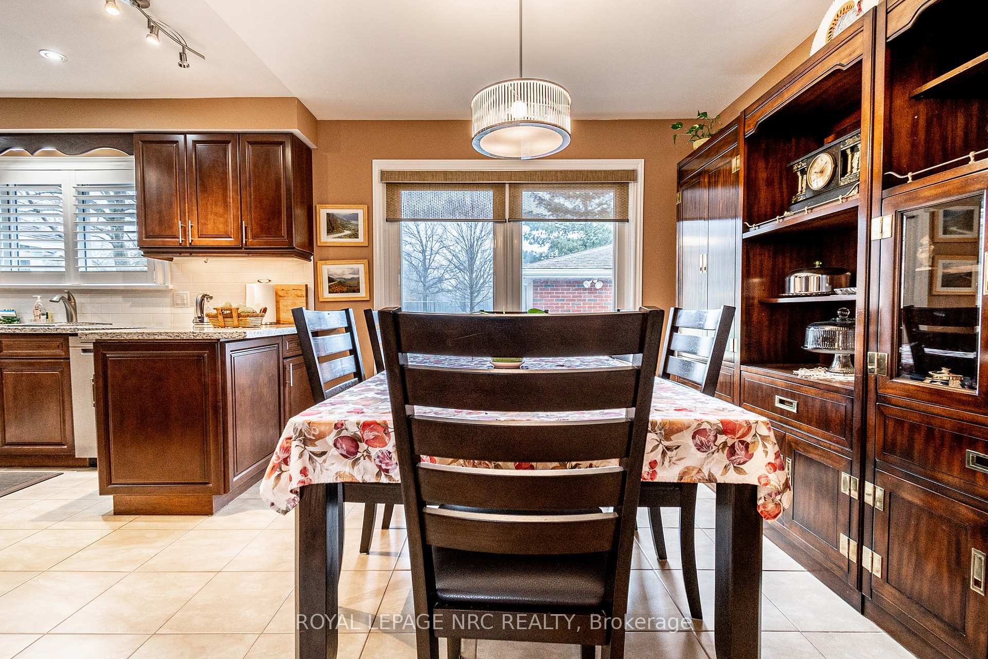 Photo 21 of 13 Cullen Drive, St. Catharines, Glendale/Glenridge — HOMEH