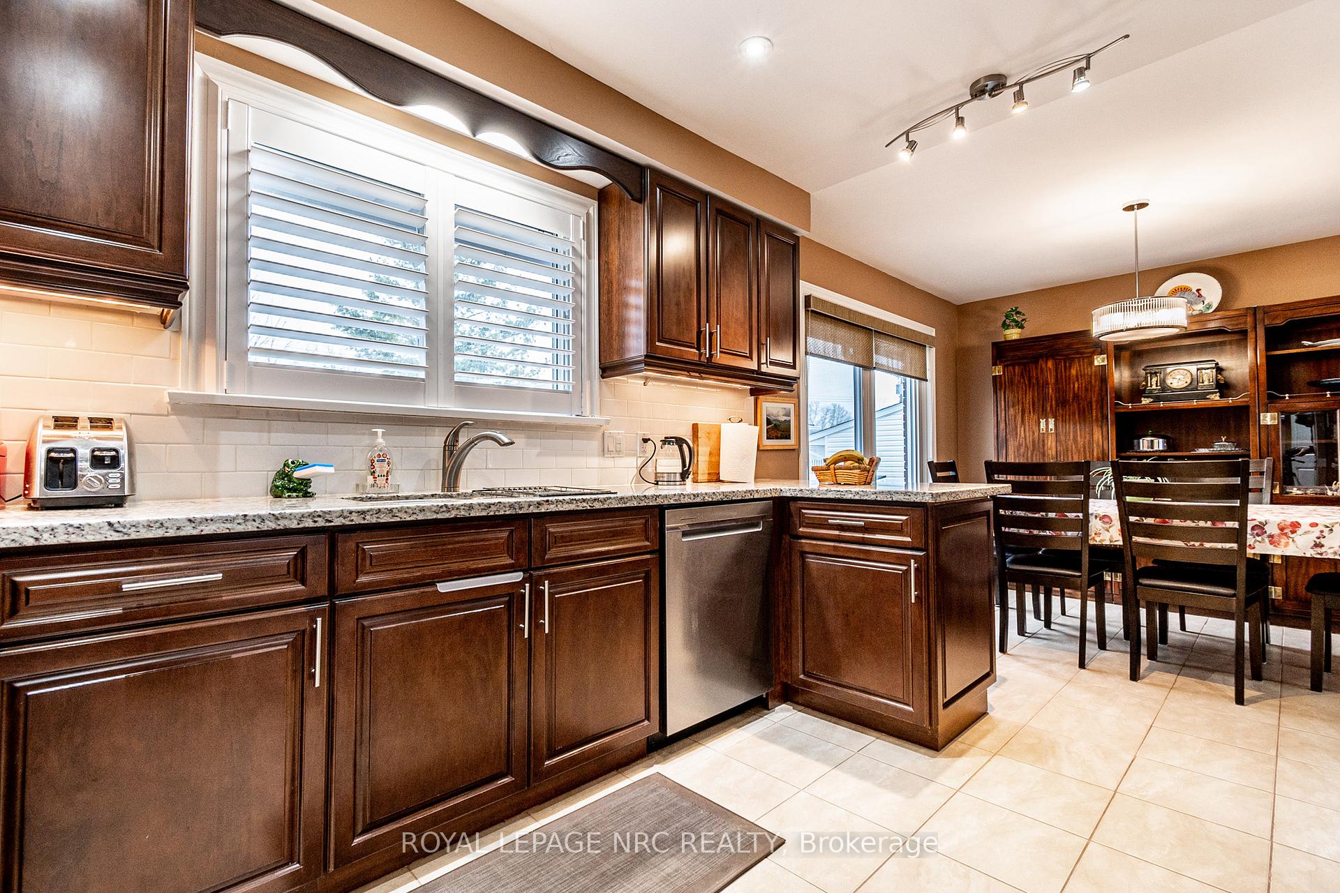 Photo 24 of 13 Cullen Drive, St. Catharines, Glendale/Glenridge — HOMEH