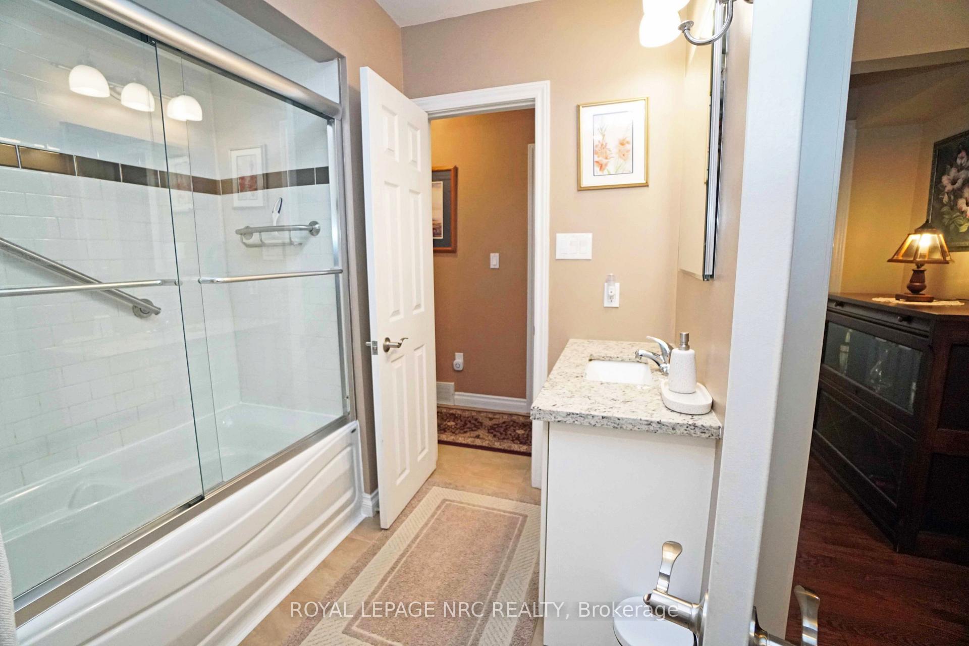 Photo 34 of 13 Cullen Drive, St. Catharines, Glendale/Glenridge — HOMEH