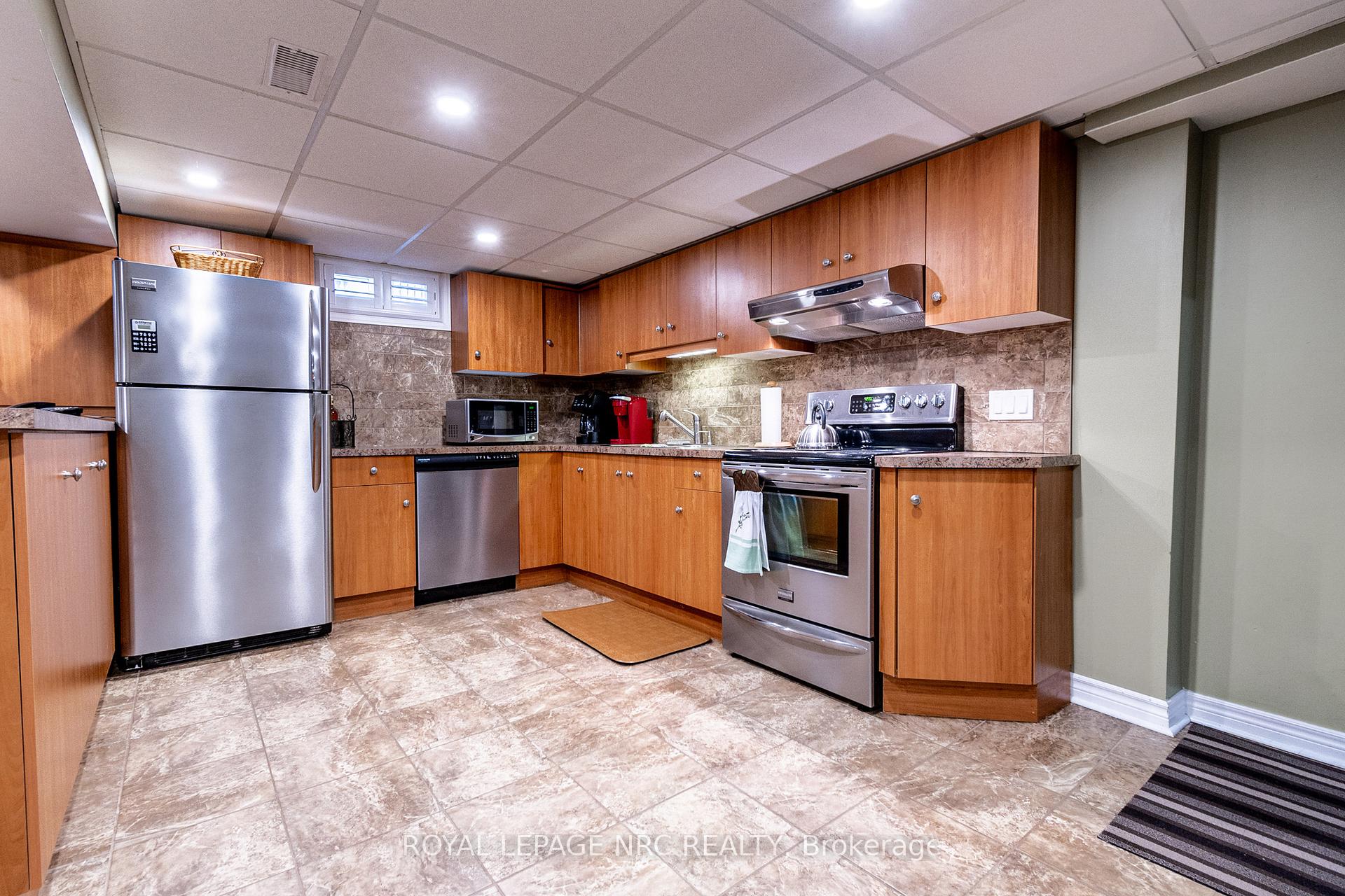 Photo 39 of 13 Cullen Drive, St. Catharines, Glendale/Glenridge — HOMEH