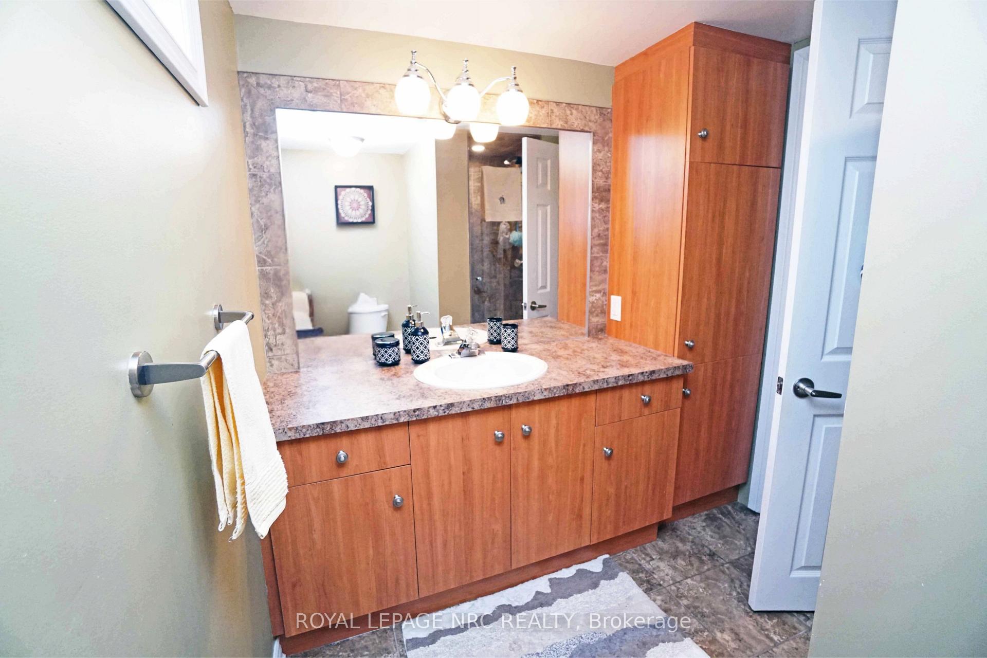 Photo 47 of 13 Cullen Drive, St. Catharines, Glendale/Glenridge — HOMEH