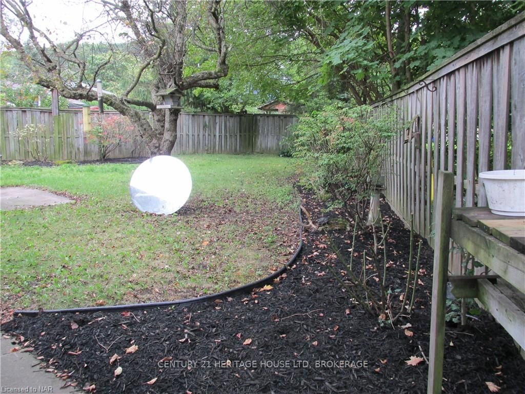 Photo 22 of 6 East Hampton Road, St. Catharines, Glendale/Glenridge — HOMEH