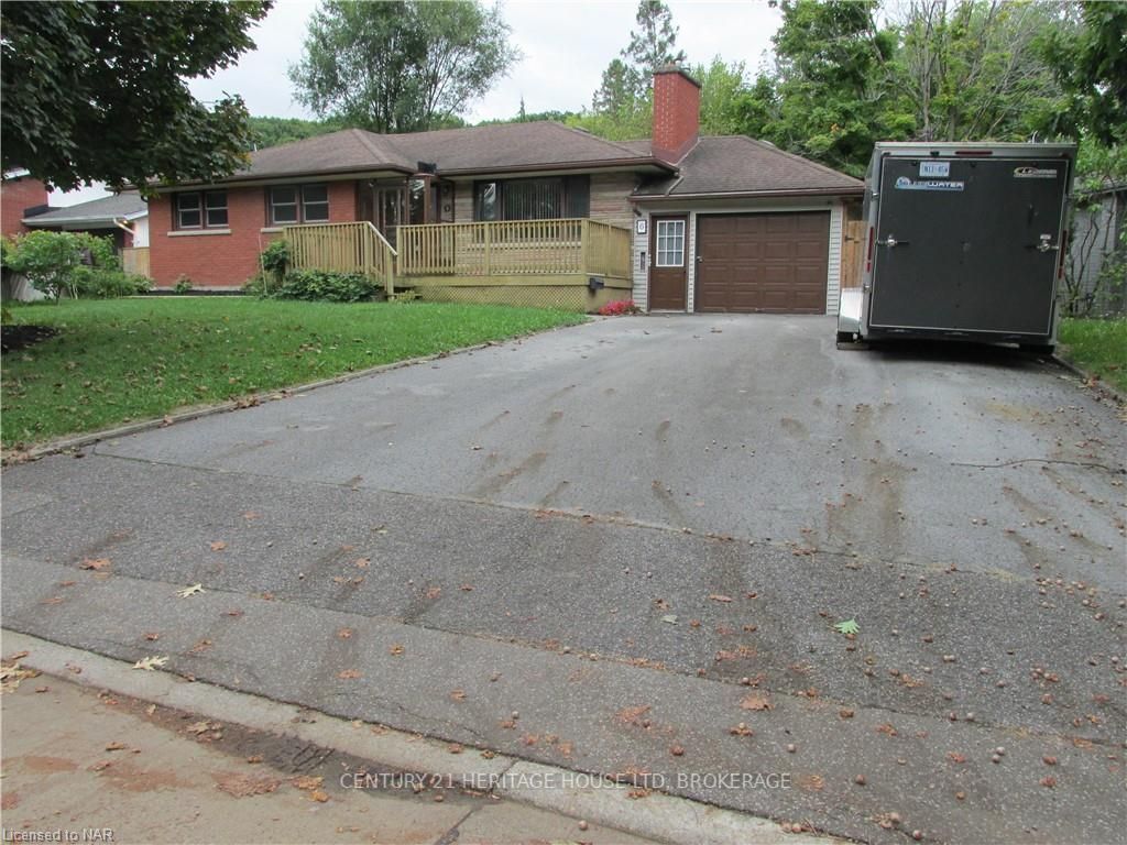 Photo 4 of 6 East Hampton Road, St. Catharines, Glendale/Glenridge — HOMEH
