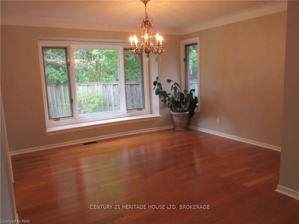 Photo 6 of 6 East Hampton Road, St. Catharines, Glendale/Glenridge — HOMEH