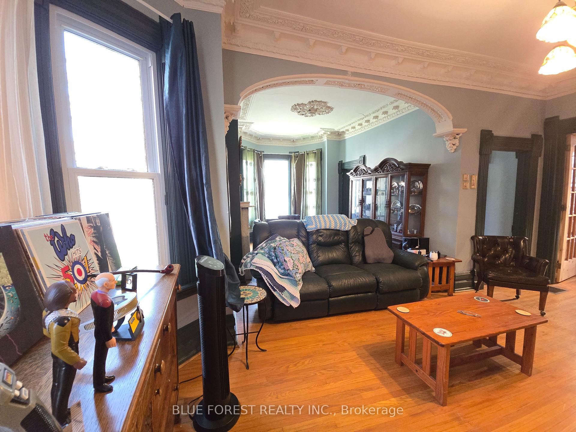 Photo 14 of 17 Scott Street, St. Thomas — HOMEH