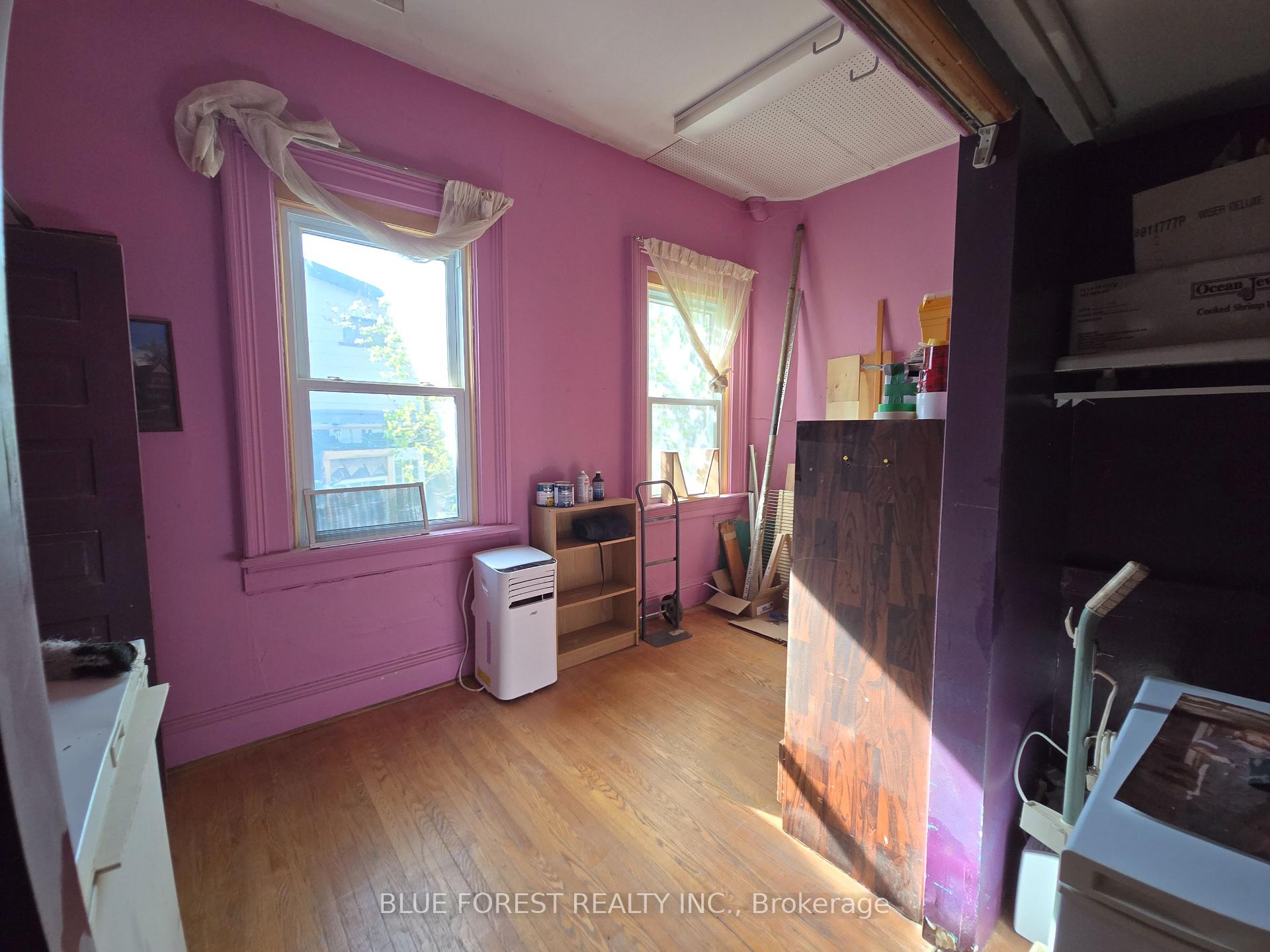 Photo 19 of 17 Scott Street, St. Thomas — HOMEH