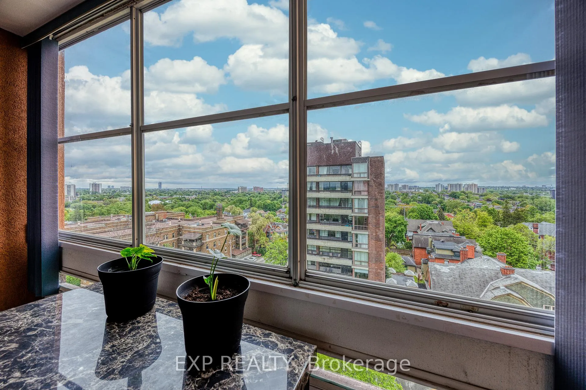 Photo 2 of Unit 1003, 373 Laurier Avenue E, Ottawa, Sandy Hill — HOMEH