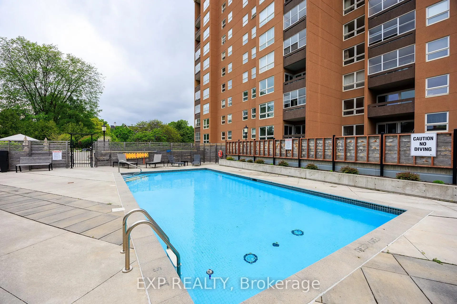 Photo 6 of Unit 1003, 373 Laurier Avenue E, Ottawa, Sandy Hill — HOMEH