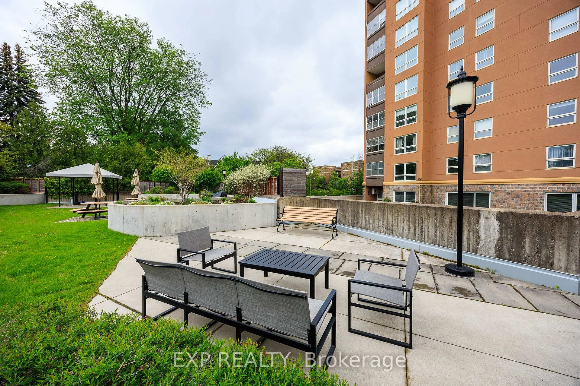 Photo 8 of Unit 1003, 373 Laurier Avenue E, Ottawa, Sandy Hill — HOMEH
