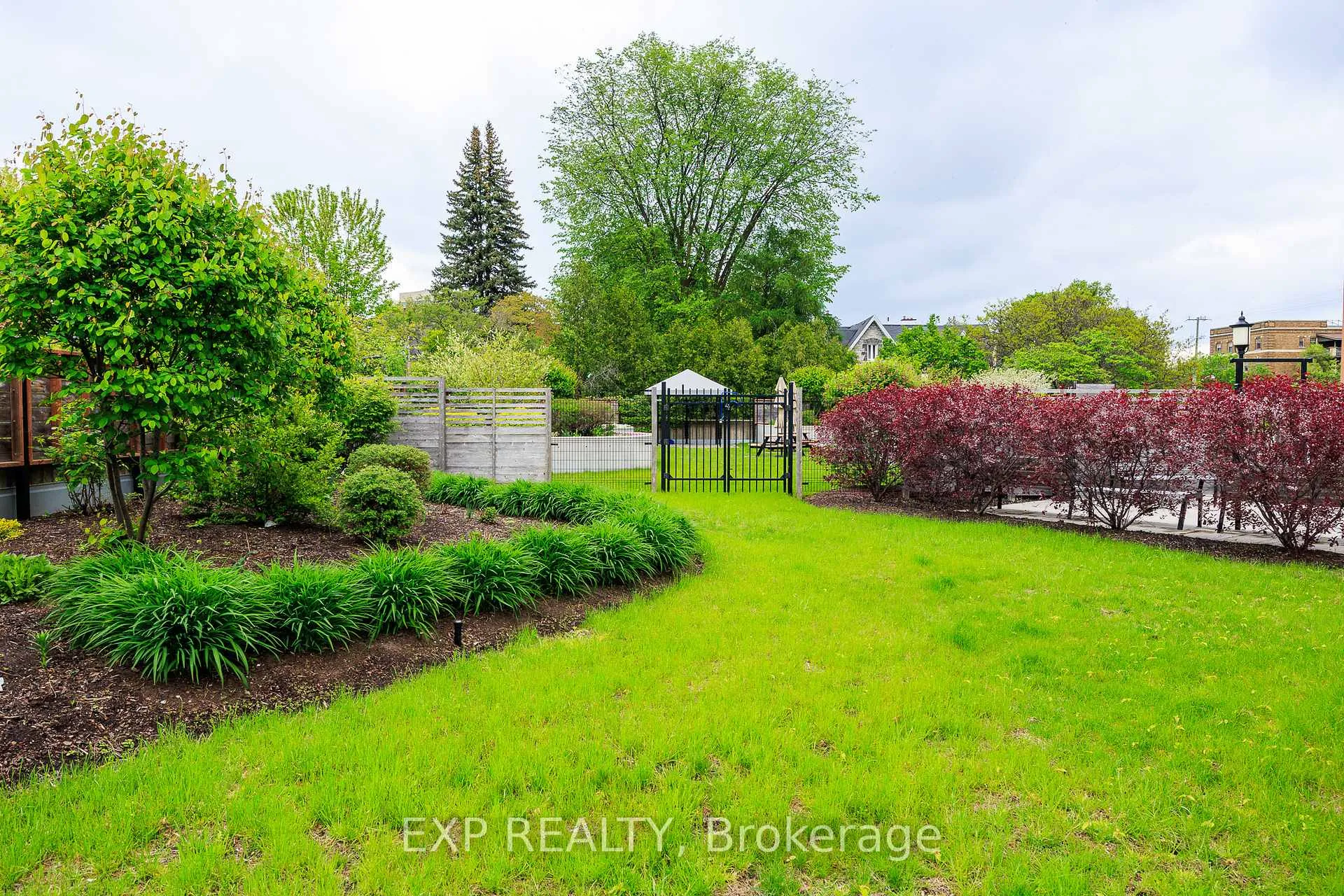 Photo 11 of Unit 1003, 373 Laurier Avenue E, Ottawa, Sandy Hill — HOMEH