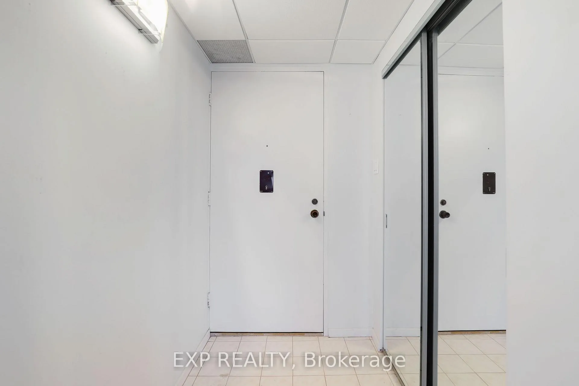 Photo 14 of Unit 1003, 373 Laurier Avenue E, Ottawa, Sandy Hill — HOMEH