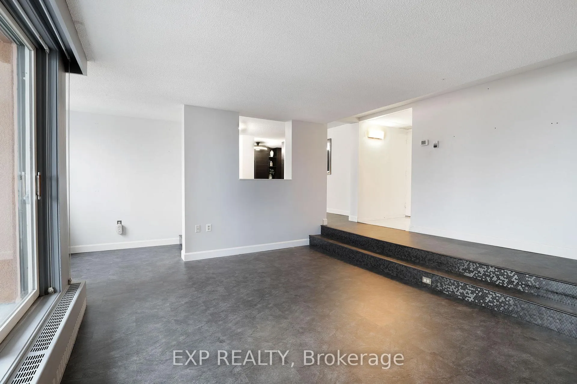 Photo 17 of Unit 1003, 373 Laurier Avenue E, Ottawa, Sandy Hill — HOMEH