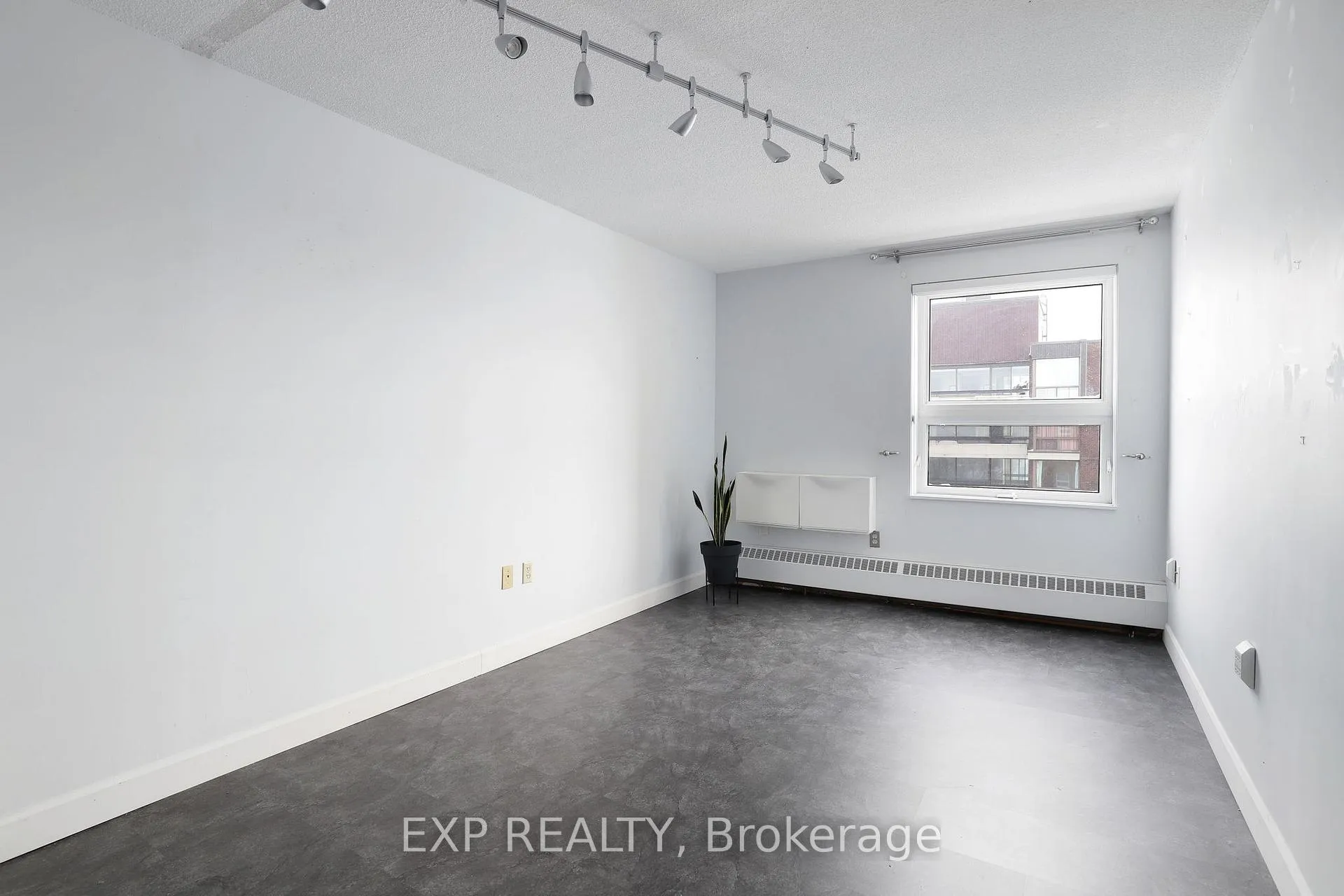 Photo 29 of Unit 1003, 373 Laurier Avenue E, Ottawa, Sandy Hill — HOMEH