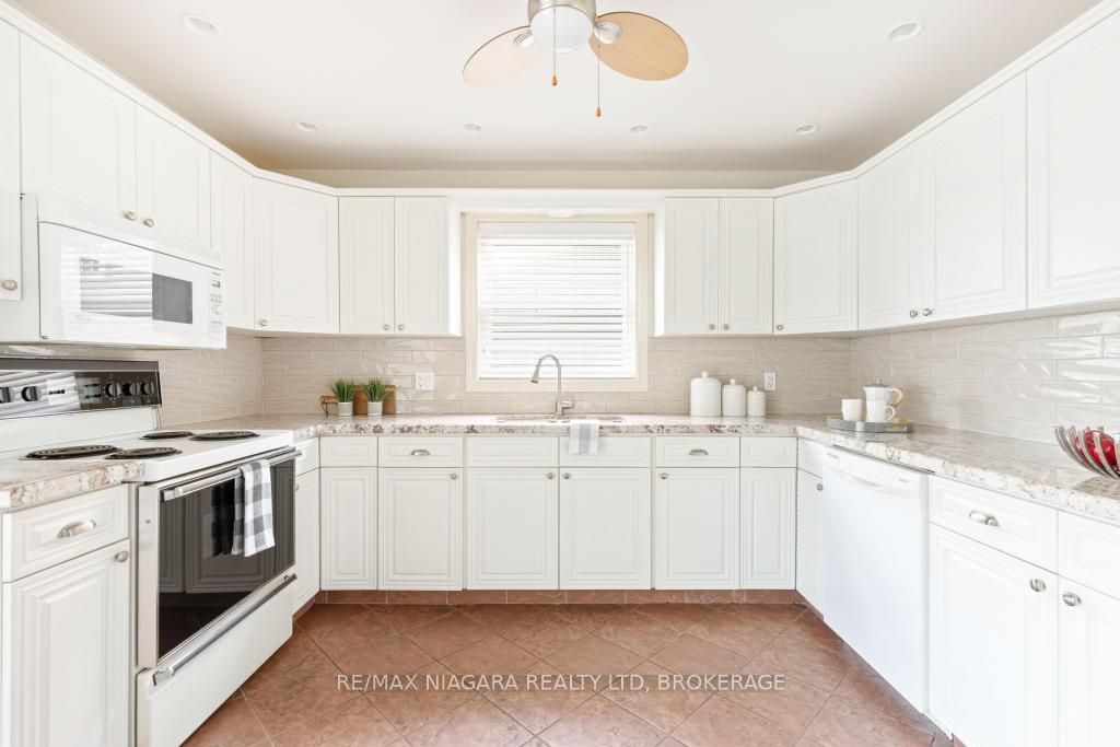 Photo 20 of 20 Peel Street, St. Catharines, Port Dalhousie — HOMEH