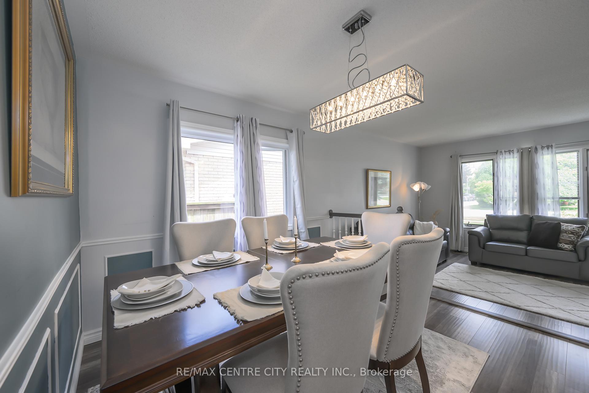 Photo 11 of 9 Bonnie Place, St. Thomas — HOMEH