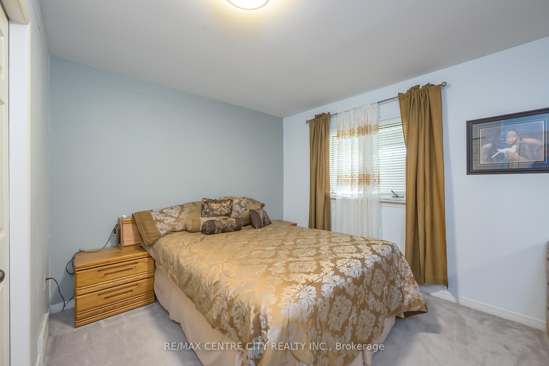 Photo 25 of 9 Bonnie Place, St. Thomas — HOMEH