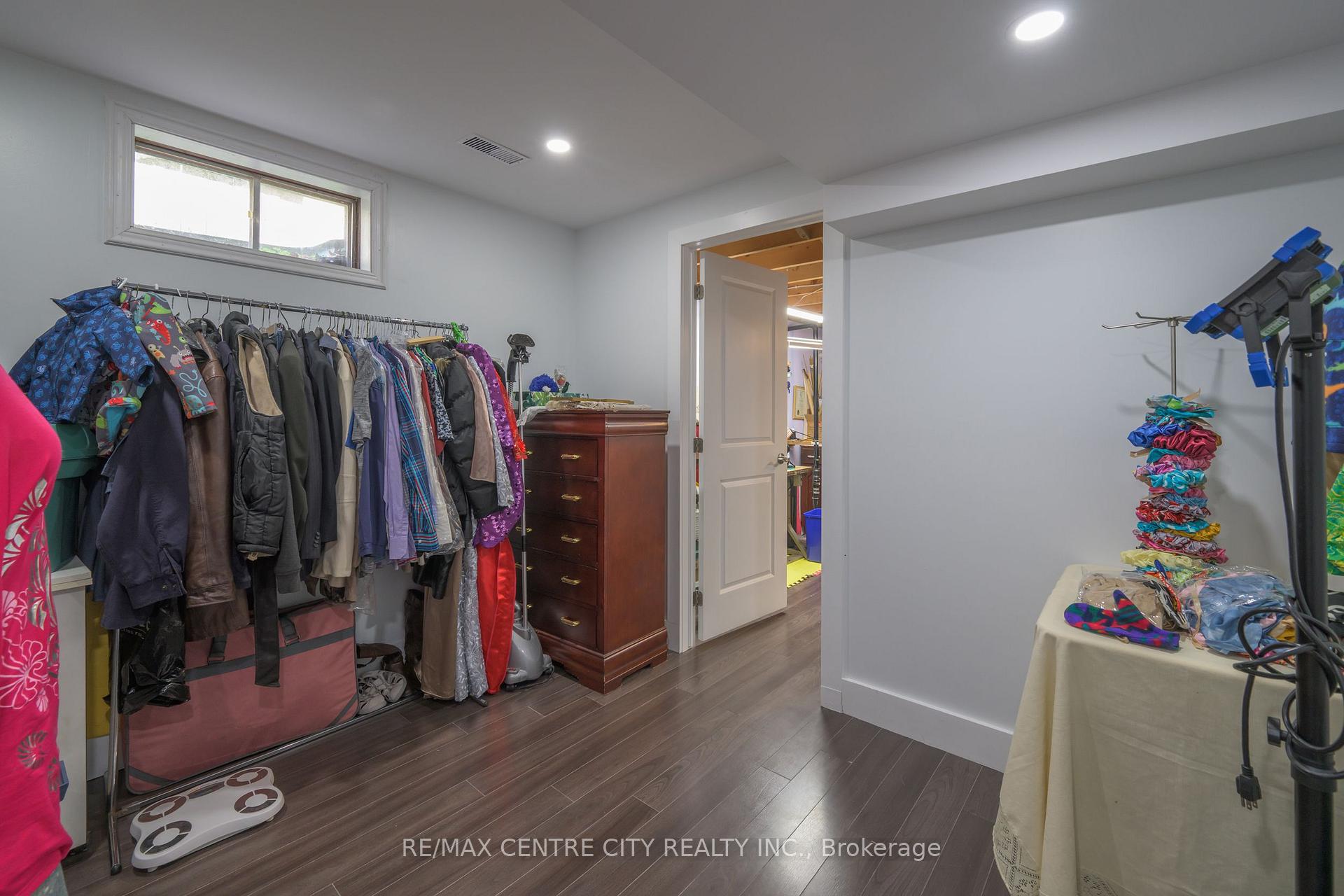 Photo 35 of 9 Bonnie Place, St. Thomas — HOMEH
