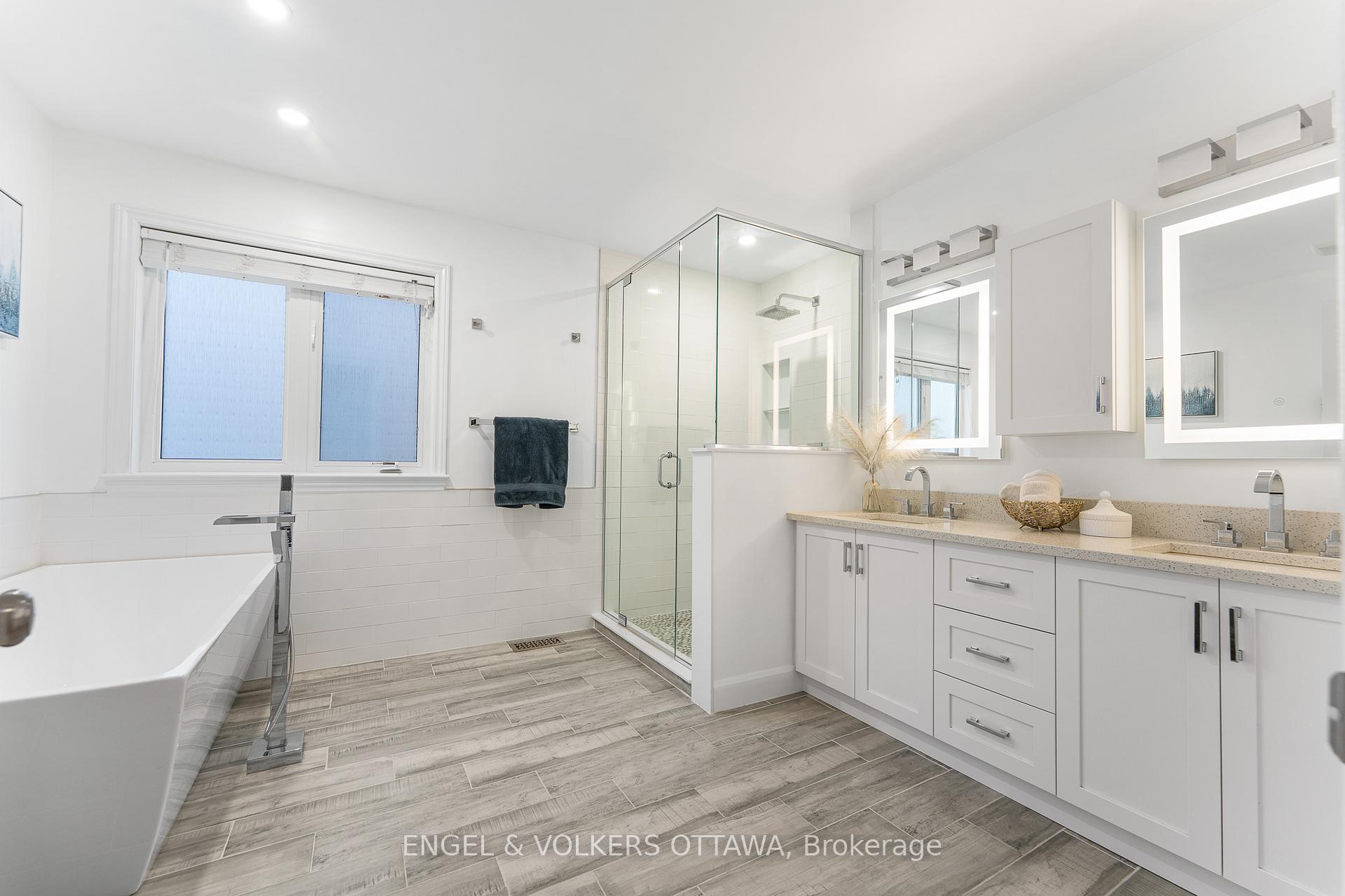 Photo 29 of 22 Friendly Crescent, Ottawa, Stittsville (South) — HOMEH