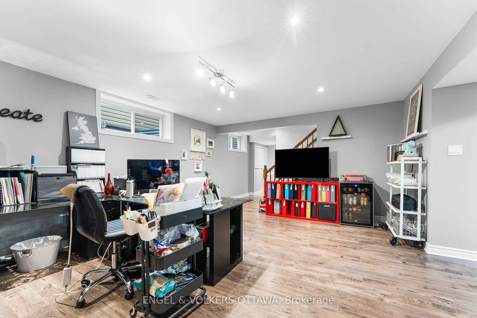 Photo 41 of 22 Friendly Crescent, Ottawa, Stittsville (South) — HOMEH