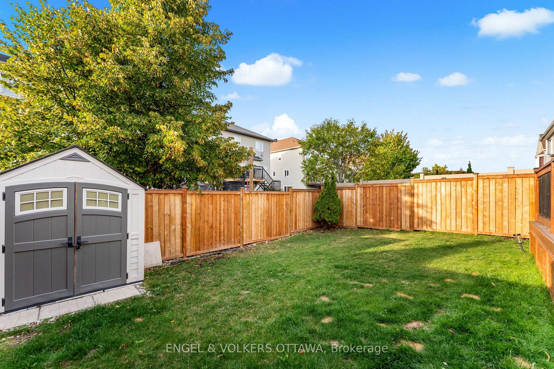 Photo 45 of 22 Friendly Crescent, Ottawa, Stittsville (South) — HOMEH