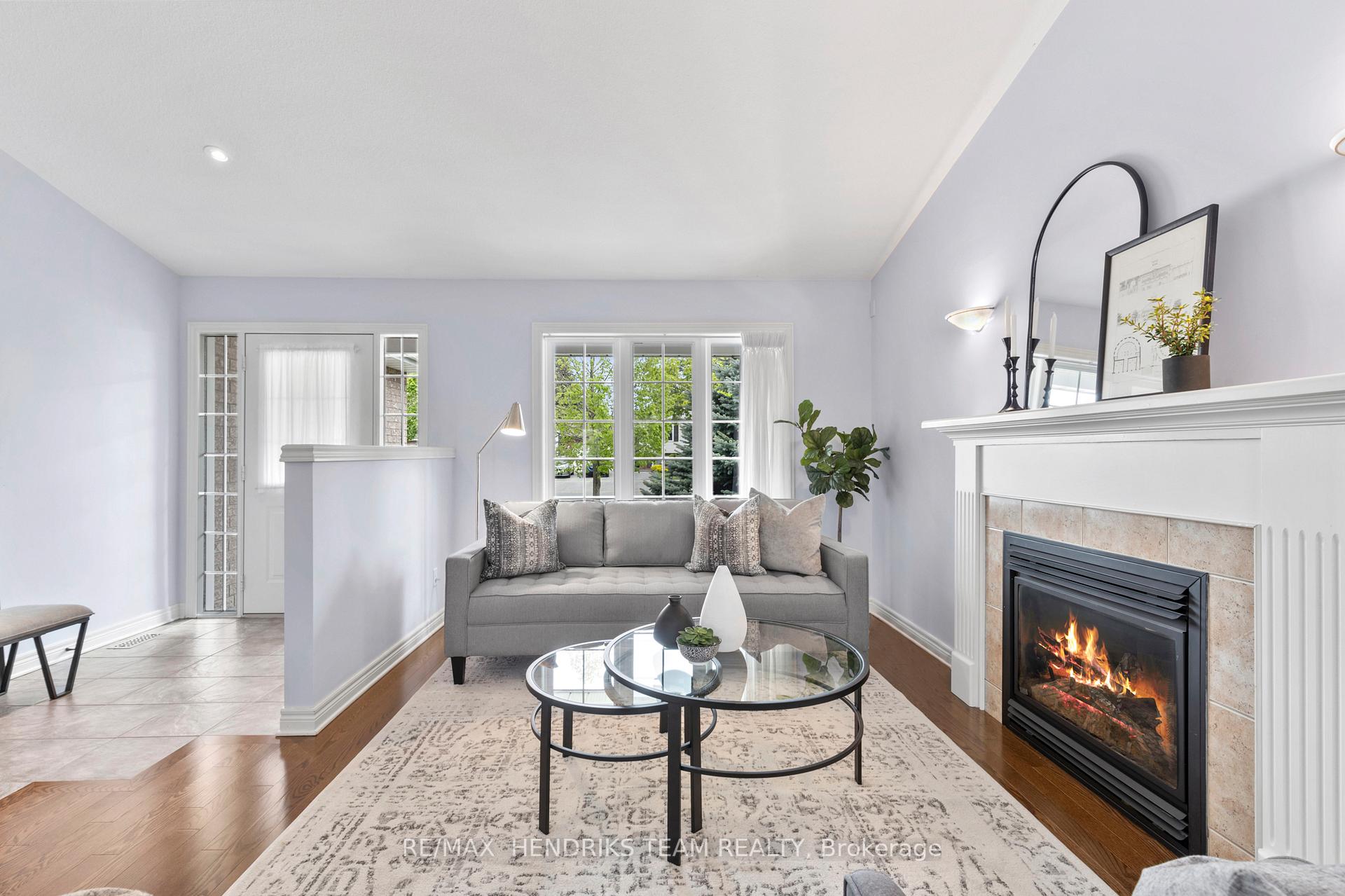 Photo 8 of 47 First Street Louth, St. Catharines, Grapeview — HOMEH