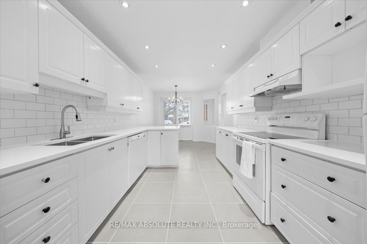 Photo 11 of 41 Crossing Bridge Court, Ottawa, Stittsville (Central) — HOMEH