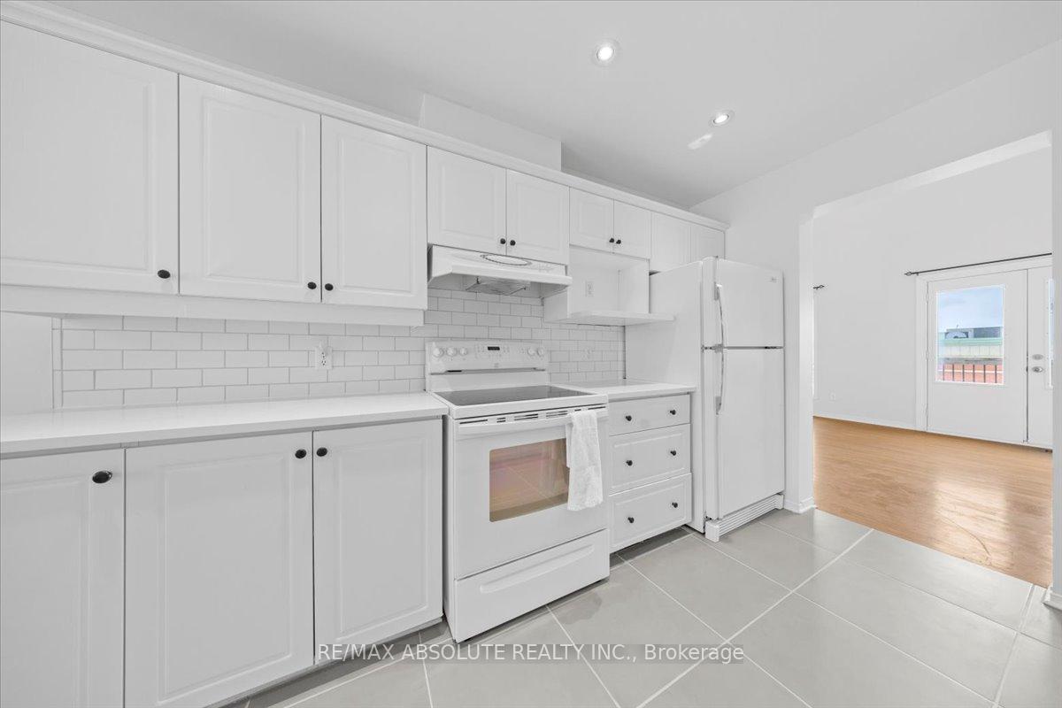 Photo 13 of 41 Crossing Bridge Court, Ottawa, Stittsville (Central) — HOMEH