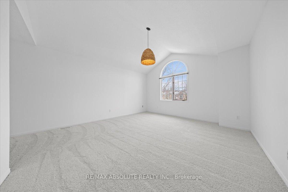 Photo 17 of 41 Crossing Bridge Court, Ottawa, Stittsville (Central) — HOMEH