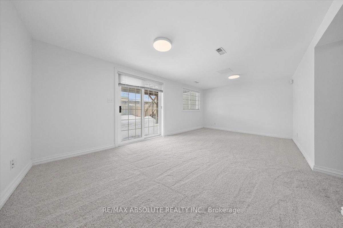Photo 25 of 41 Crossing Bridge Court, Ottawa, Stittsville (Central) — HOMEH