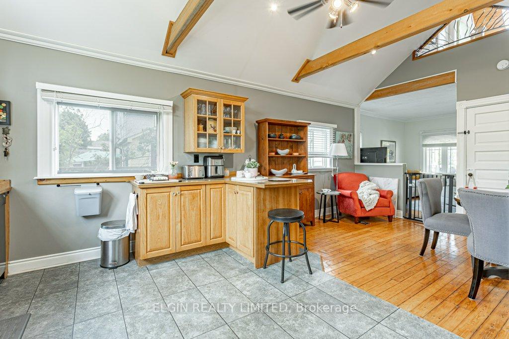 Photo 11 of 81 Hemlock Street, St. Thomas — HOMEH