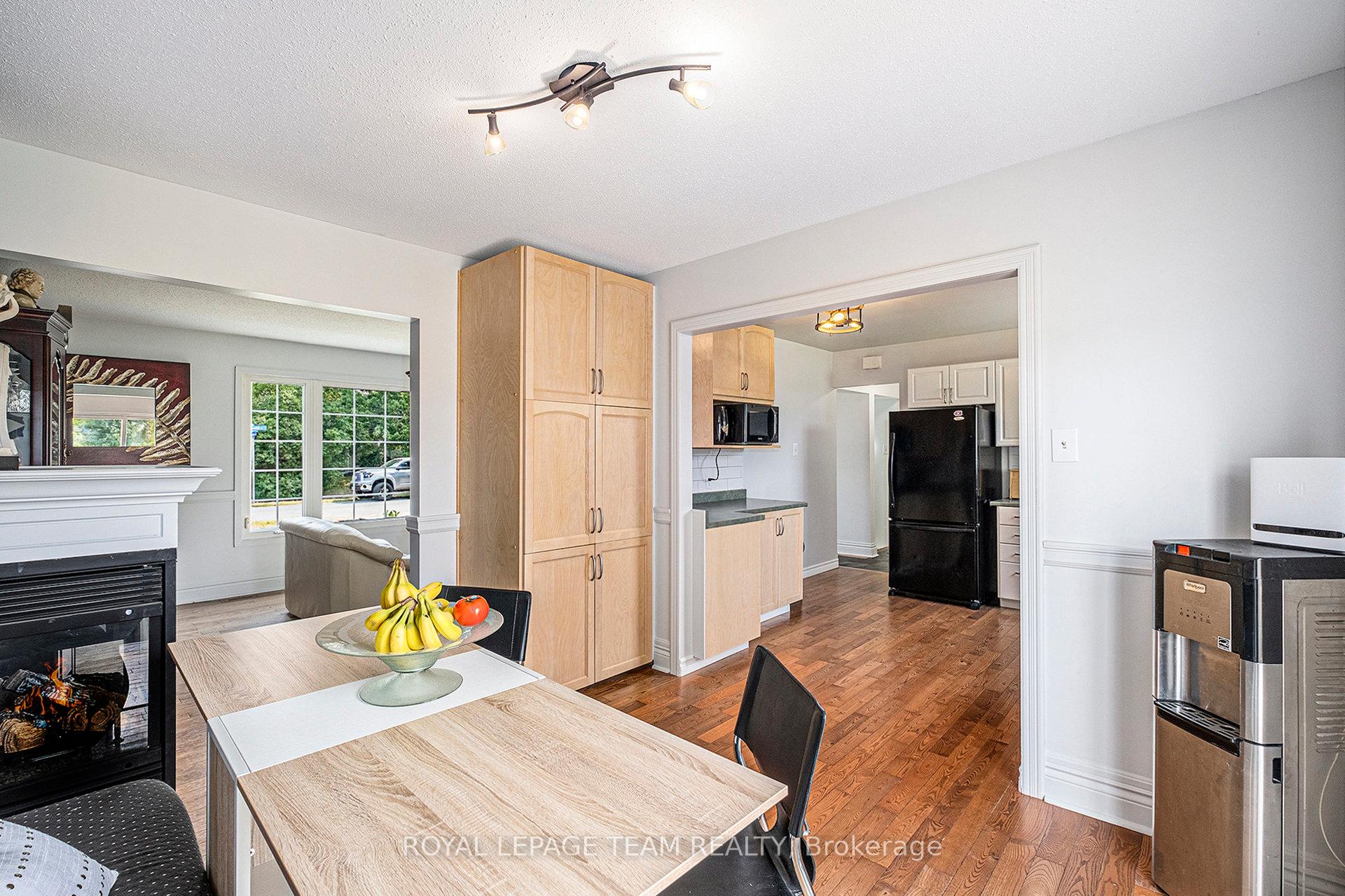 Photo 6 of 32 Butterwick Street, Ottawa, Munster — HOMEH