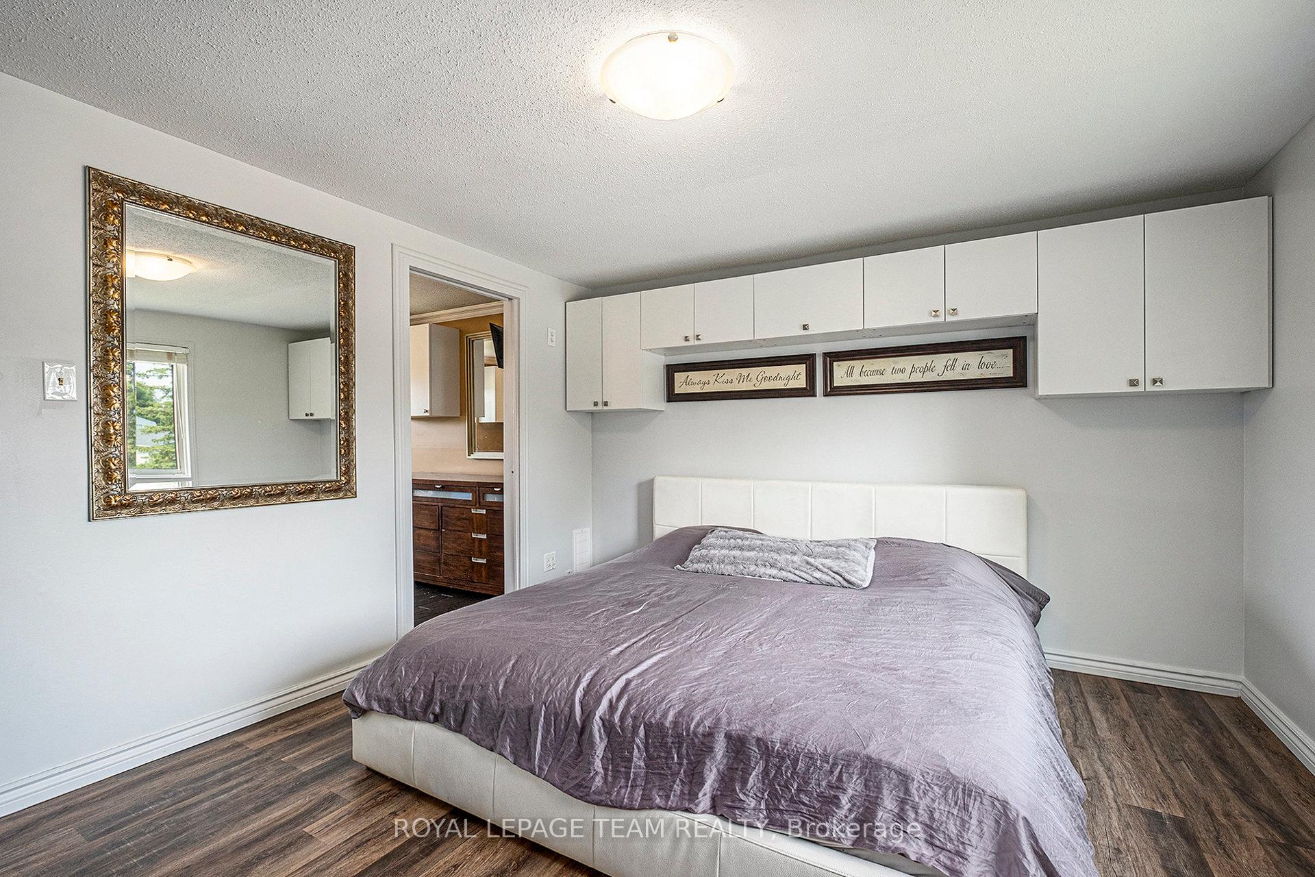 Photo 12 of 32 Butterwick Street, Ottawa, Munster — HOMEH