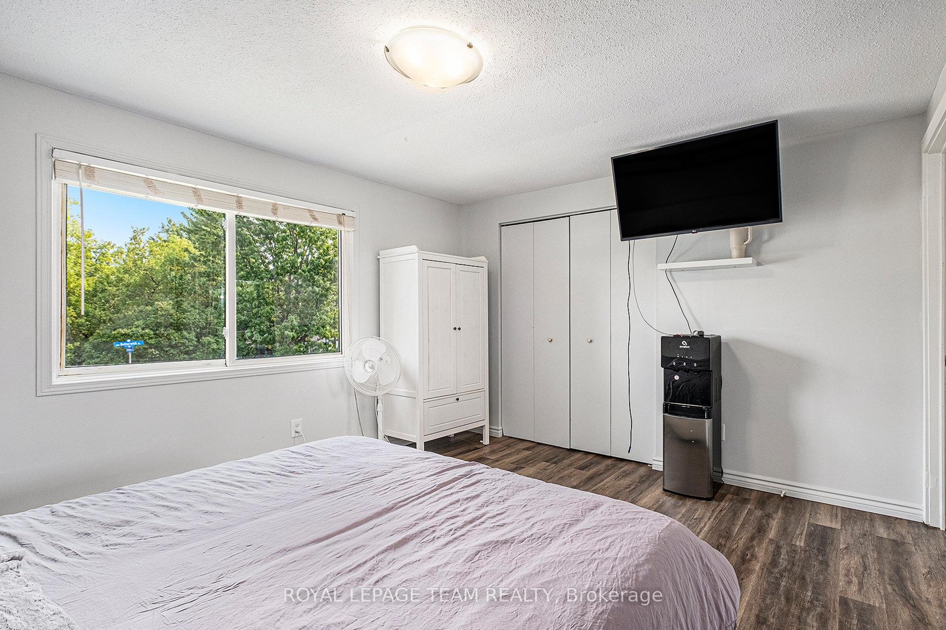 Photo 15 of 32 Butterwick Street, Ottawa, Munster — HOMEH
