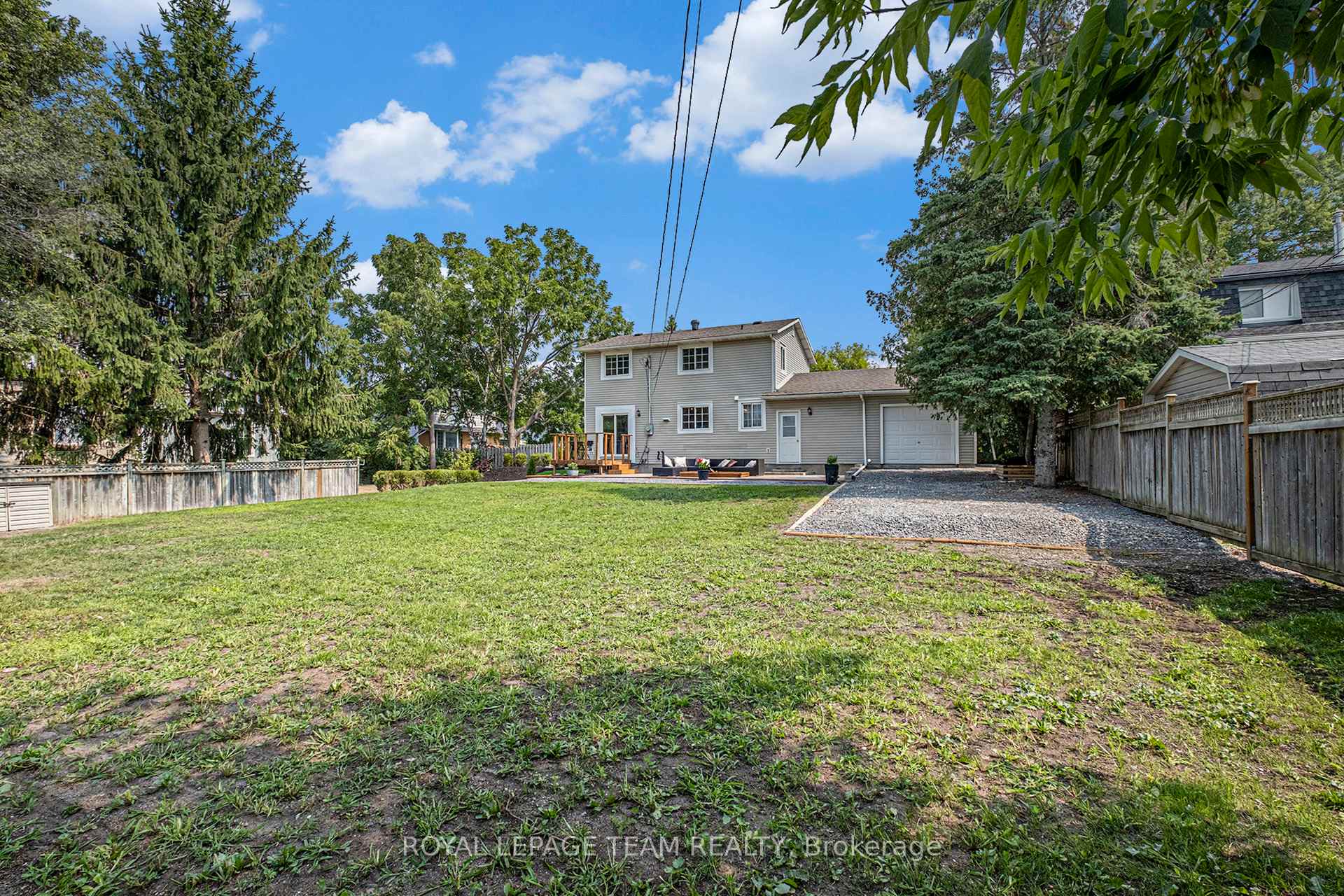 Photo 29 of 32 Butterwick Street, Ottawa, Munster — HOMEH