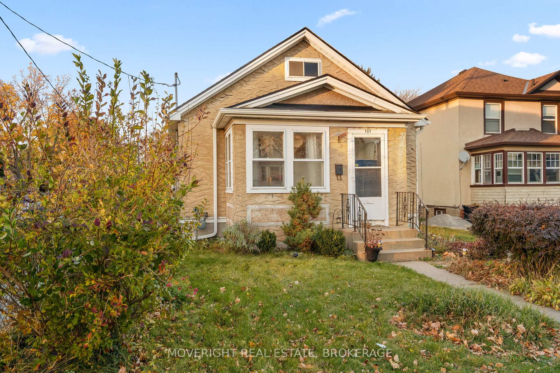 Photo 2 of 107 Carlton Street, St. Catharines, Haig — HOMEH