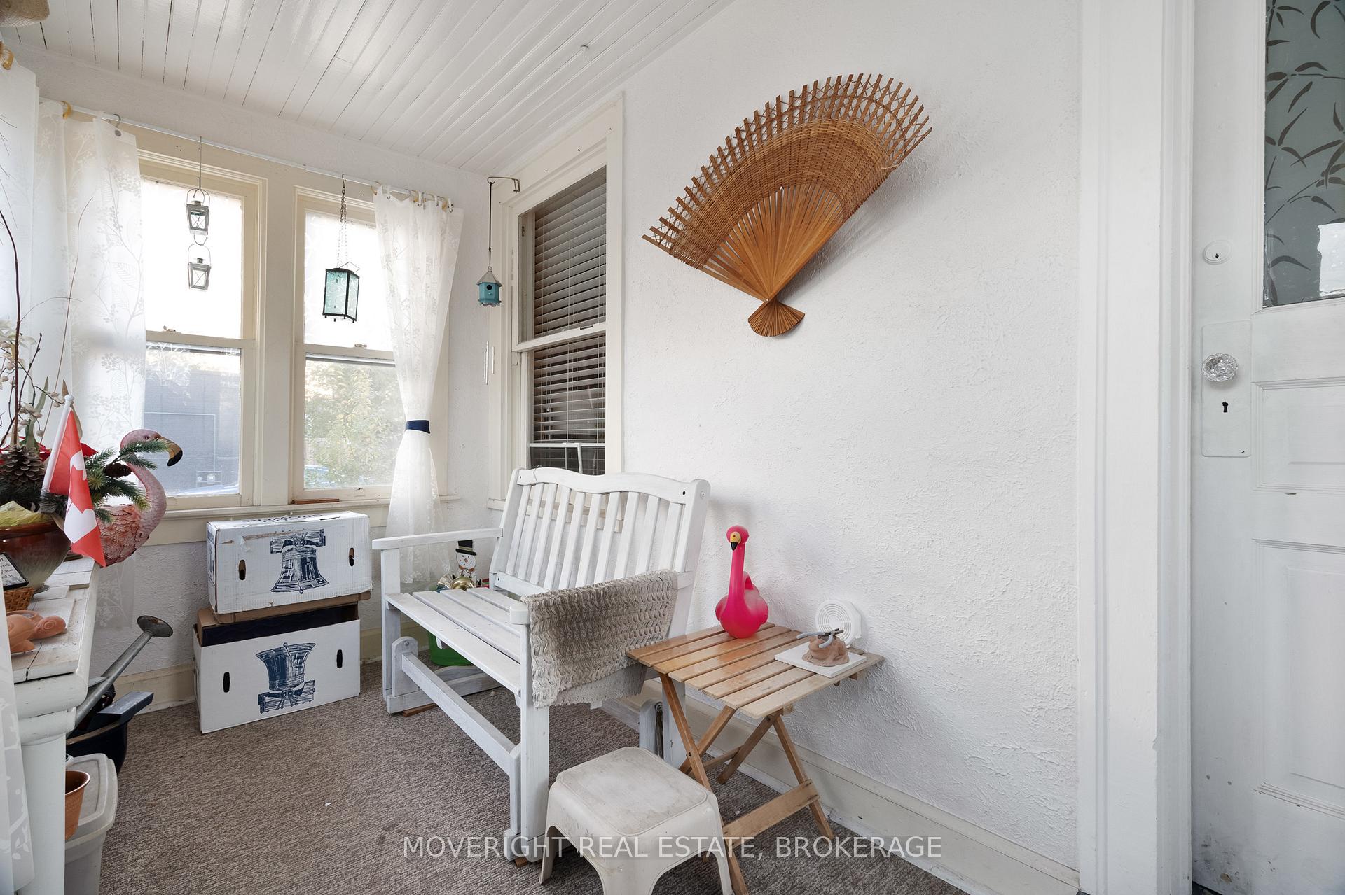 Photo 5 of 107 Carlton Street, St. Catharines, Haig — HOMEH